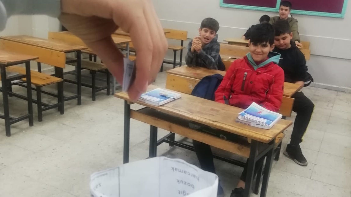 Türkçe Dersinde Kelime Oyunu Etkinliği Yapıldı